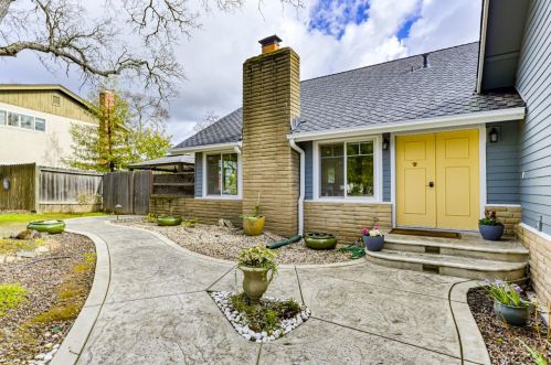 2847 Stephens Ln, Folsom, CA 95762-4215