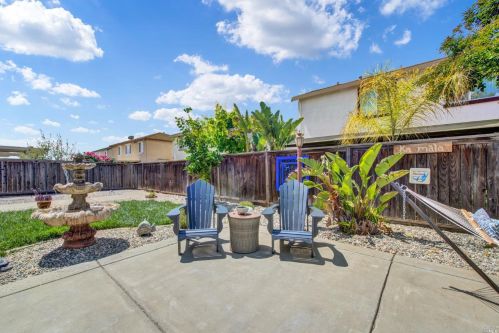5077 Ellis Godfrey Dr, Fairfield CA  94533-8959 exterior