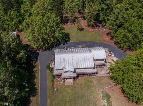 201 Douglas Creek Rd, Flovilla, GA 30216-2528