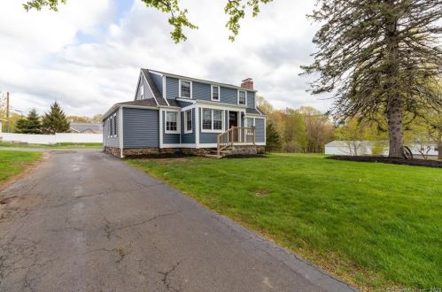 51 North St, Waterbury, CT 06716-1317