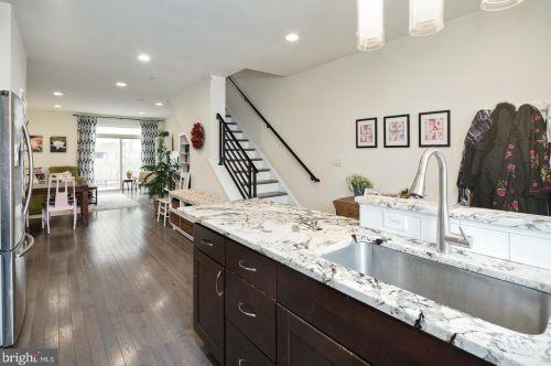 1315 20 St, Philadelphia PA 19146-4303 exterior