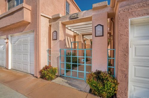 12019 Calle De Medio, El Cajon, CA 92019-4907