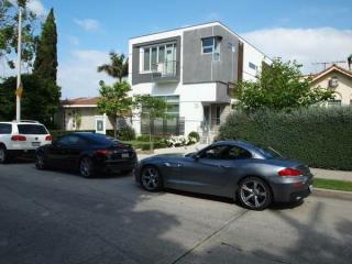 11607 La Grange Ave, Los Angeles CA  90025-5301 exterior