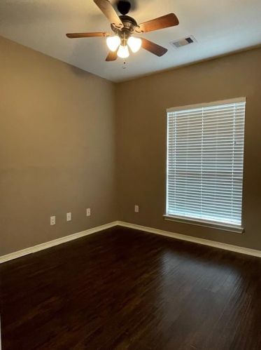2315 Tarrytown Crossing Dr, Conroe TX  77304-6819 exterior