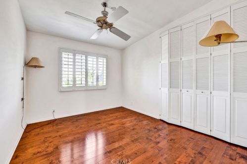 9781 Cathay Cir, Huntington Beach CA  92646-4817 exterior