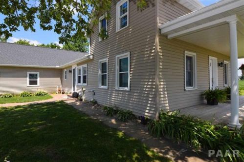 1980 Main St, Beverly Manor, IL 61571-9629