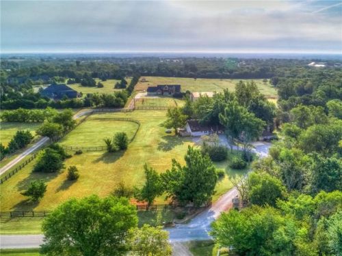 23000 Briarwood Dr, Edmond, OK 73025-9426