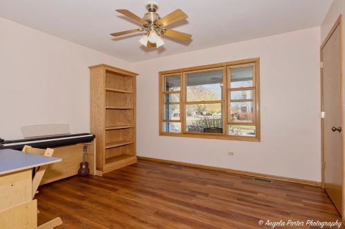 802 Elm St, Pingree Grove IL  60140-8367 exterior