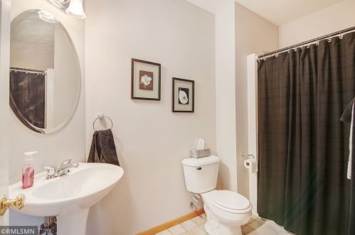 10098 Bridgewater Pkwy, Saint Paul MN  55129-8576 exterior