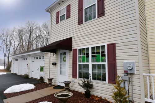 981 Schuylkill Manor Rd, Primrose PA  17901-3870 exterior