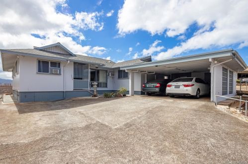 3559 Ala Hapuu Pl, Honolulu, HI 96818-2207