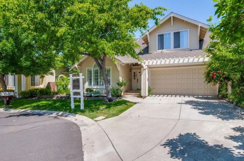 878 Windmill Park Ln, Mountain View, CA 94043-4604