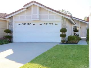 8433 Amberwood St, Anaheim, CA 92808-1202