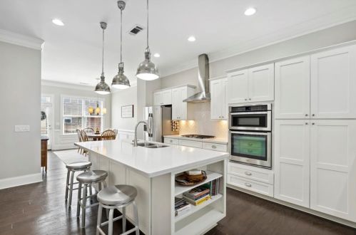 3619 Brookleigh Ln, Atlanta GA  30319-2206 exterior