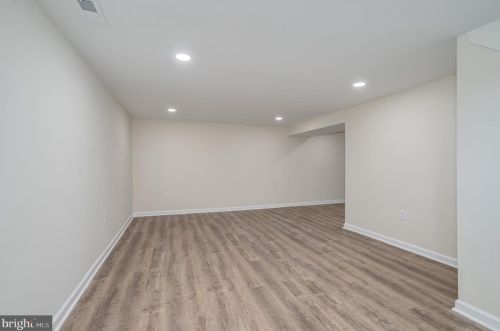 201 Pointfield Dr, Harpers Ferry WV 25425-5173 exterior