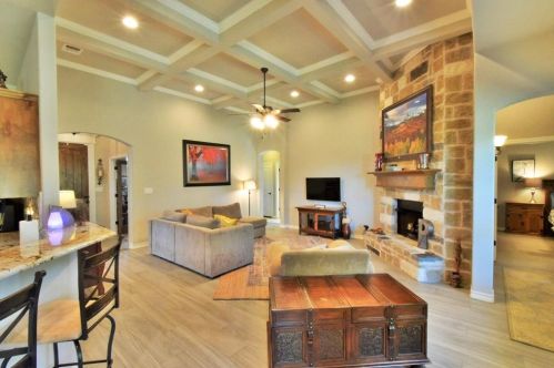 3912 De Cordova Ranch Rd, Granbury, TX 76049-6262
