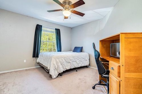 132 Trinity Dr, Uhland TX 78640-4330 exterior