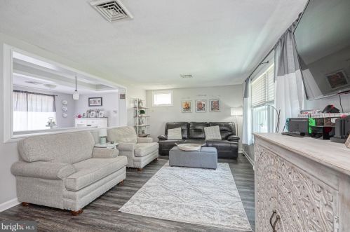 20 Danbury Dr, Erial, NJ 08081-9647