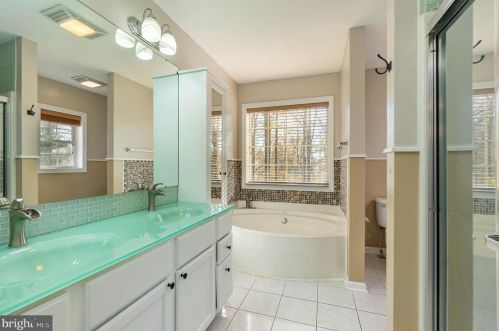 355 Mount Royal Ave, Aberdeen MD  21001-1946 exterior