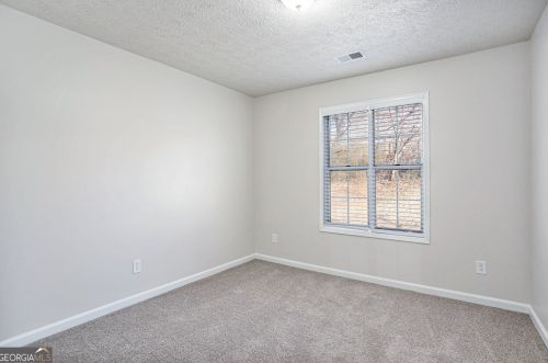 5858 Mistyview Dr, Rex GA 30273-1153 exterior