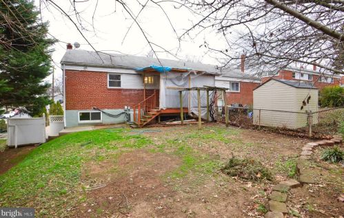 1110 Ruatan St, Silver Spring MD 20903-3319 exterior