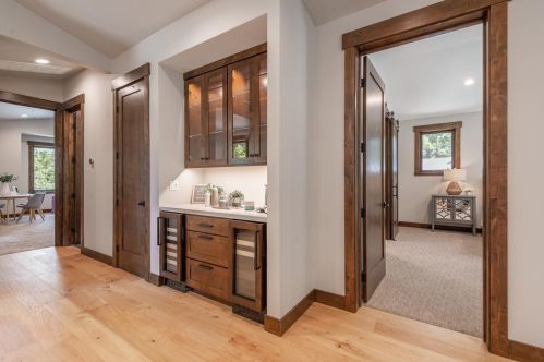 13671 Pathway Ave, Truckee CA  96161-6225 exterior