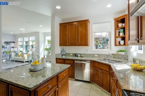 330 Belshaw Dr, Milpitas CA 95035-5472 exterior