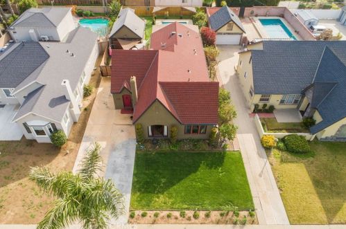 3980 Ramona Dr, Riverside CA  92506-1156 exterior