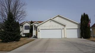 1015 45th Ave, Fargo, ND 58102-5346