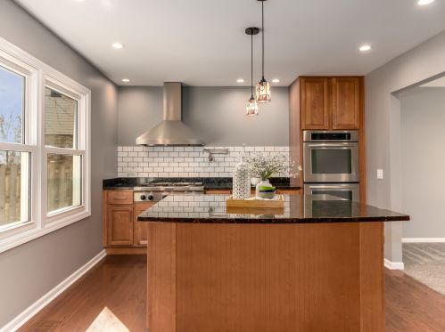 1234 Cheshire Ave, Naperville, IL 60540-5706