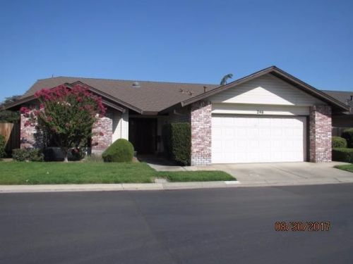 246 Garden Circle Dr, Manteca, CA 95336-9540