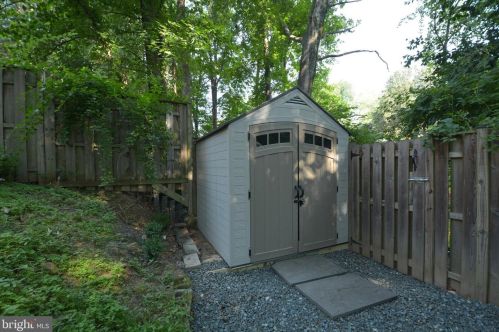 81 Catoctin Ct, Silver Spring MD 20906-2006 exterior