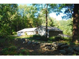 6 Steppingstones Rd, Lee, NH 03861-6608