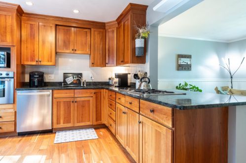 5 Villager Rd, Chester, NH 03036-4035