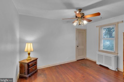 180 Phillips Ave, Trenton NJ  08610-2620 exterior