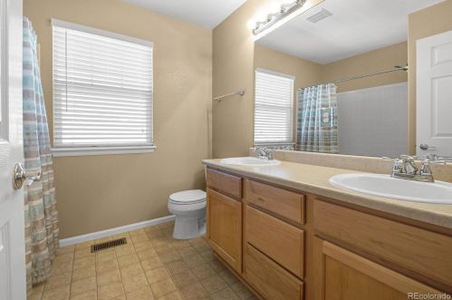 5054 Gold Bug Way, Aurora CO 80016-4264 exterior