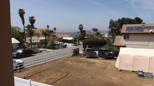 14084 Meadowlands Dr, Riverside CA  92503-9723 exterior