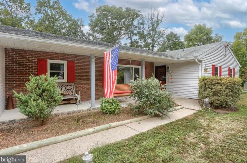 34 Montebello Rd, Duncannon, PA 17020-9727