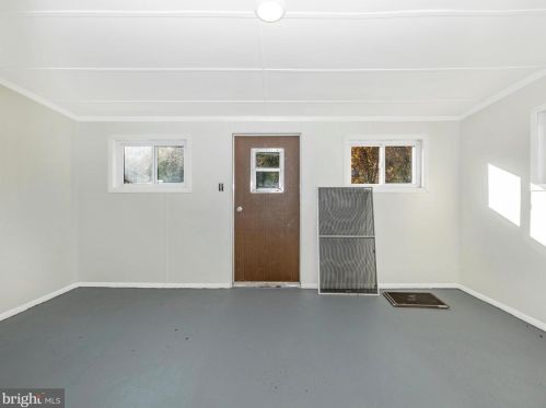 27 Bluegill Dr, Harpers Ferry WV  25425-2507 exterior