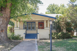 317 High St, Pratt, KS 67124-3325