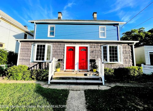 137 Oakland St, Tinton Falls NJ  07701-1145 exterior