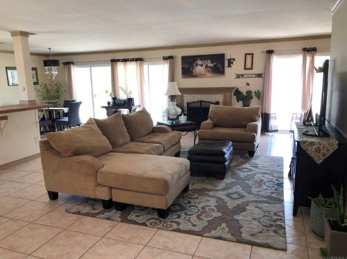 1049 Tarlo Ct, El Cajon, CA 92019-3132