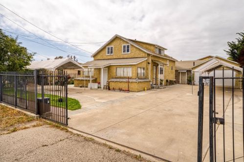 4973 Strickland Dr, Oxnard, CA 93036-1052