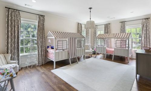 876 Berkshire Rd, Atlanta GA  30324-4930 exterior