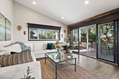 8 Campanero, Irvine CA  92620-1821 exterior