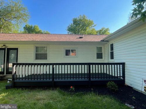 1712 Maryland Ave, Shady Side MD 20764-9750 exterior