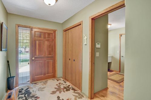 3735 Greensboro Dr, Saint Paul MN  55123-2242 exterior