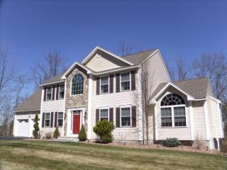 125 Lawrence Corner Rd, Pelham, NH 03076-2150
