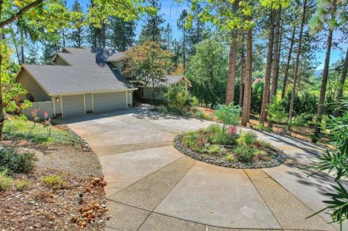 11323 Michael Way, Grass Valley, CA 95949-6549