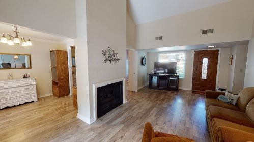 1106 Fawndale Ct, Modesto, CA 95356-2013
